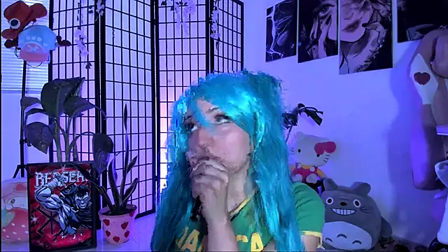 julyana  online show from October 29, 2025, 4:06 pm