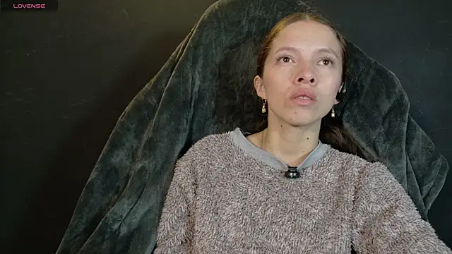 sweetdam12 online show from October 10, 2025, 9:15 pm