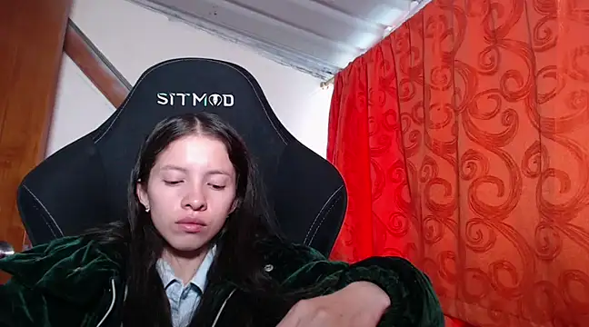 sweetdam12 online show from March 10, 2025, 8:12 pm