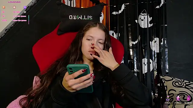 sweetdam12 online show from October 21, 2025, 7:13 pm