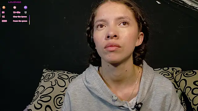 sweetdam12 online show from October 25, 2025, 8:20 pm