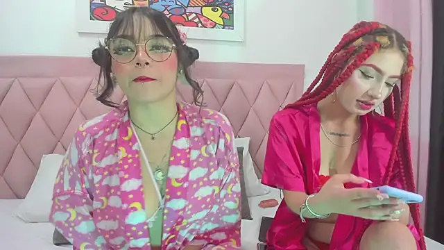 Mia Mallkova1 online show from December 11, 2024, 5:00 am