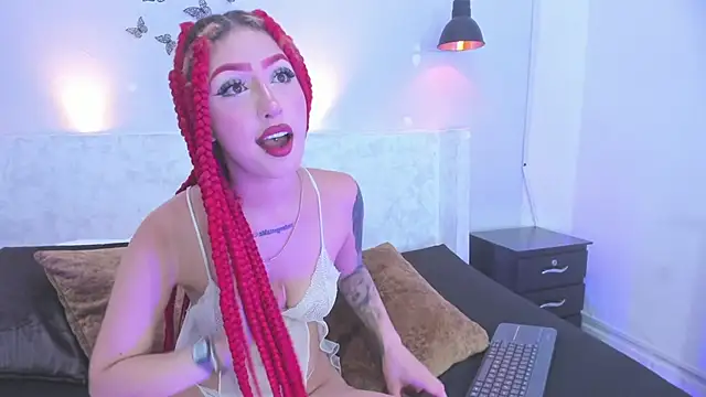 Mia Mallkova1 online show from December 4, 2024, 9:51 pm