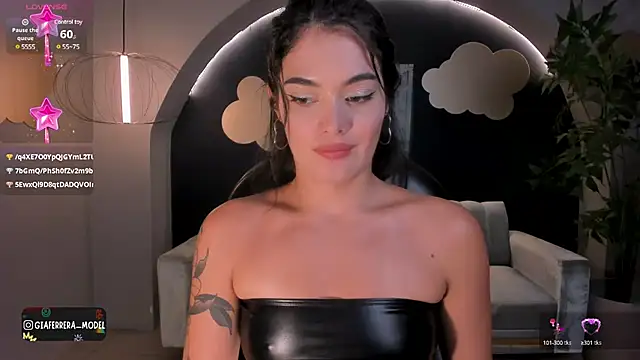 GiaFerrara online show from March 18, 2025, 1:24 am