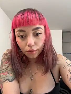 GigiVolkova online show from December 3, 2025, 1:06 am