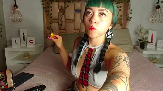 GigiVolkova online show from March 19, 2025, 8:32 pm