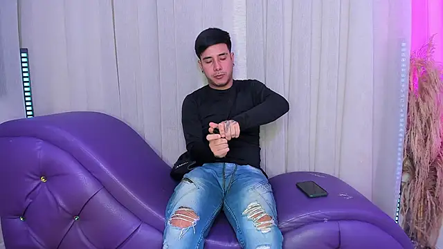 Yourslust  online show from February 2, 2026, 12:26 pm