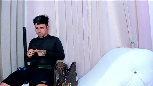 Yourslust  online show from March 22, 2026, 8:10 pm