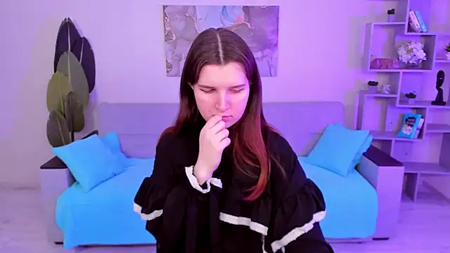 BonneyLove online show from February 17, 2025, 6:28 pm