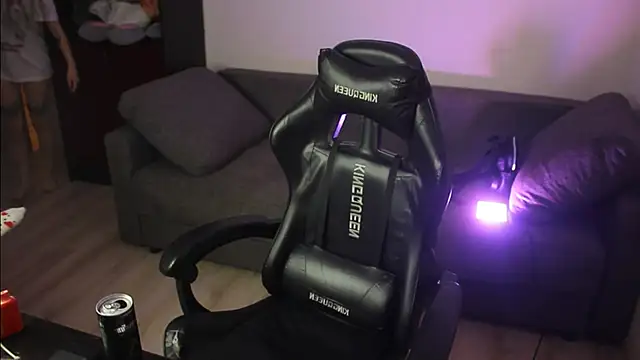 Jessica   feet online show from December 9, 2024, 6:01 am