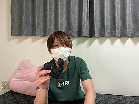 Snapshot of onimakura chatting on May 4, 2026, 11:13 am onimakura online show from May 4, 2026, 11:13 am