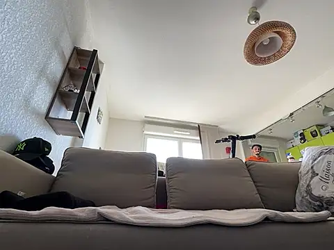 Rebeu313 online show from March 19, 2025, 2:13 pm