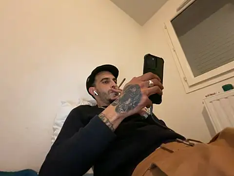 Rebeu313 online show from October 13, 2025, 9:38 pm