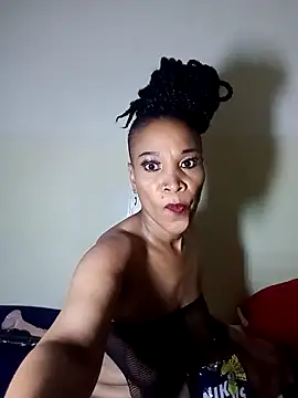 GHETTOASSDOLLXX online show from February 6, 2025, 7:40 pm