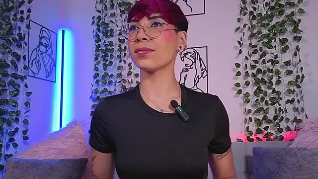 MiaMorgan  online show from March 27, 2026, 1:12 pm