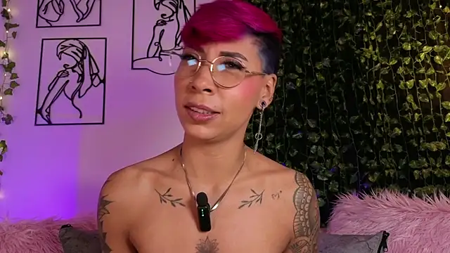 MiaMorgan  online show from October 11, 2025, 12:39 pm