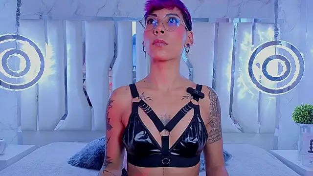 MiaMorgan  online show from September 9, 2025, 1:53 pm