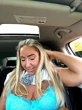 sunshinekisses online show from October 11, 2025, 5:25 pm