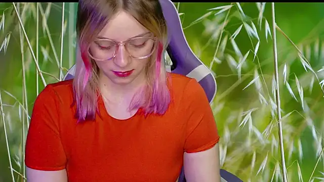 Snapshot of Dolce--Mia---Bianchi__07 chatting on February 23, 2025, 8:39 am Dolce--Mia---Bianchi 07 online show from February 23, 2025, 8:39 am