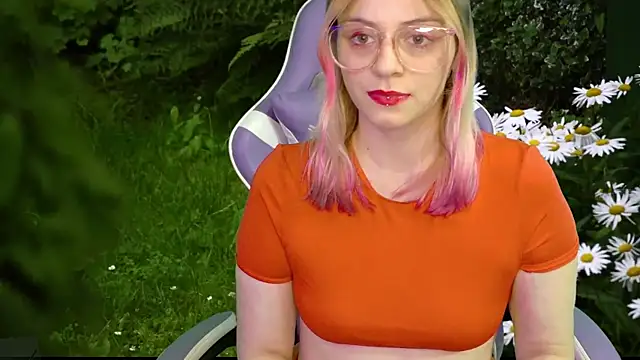 Snapshot of Dolce--Mia---Bianchi__07 chatting on February 23, 2025, 11:44 am Dolce--Mia---Bianchi 07 online show from February 23, 2025, 11:44 am