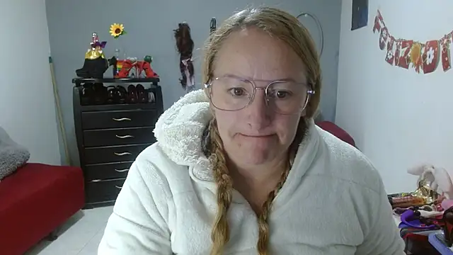 emperabigbootybigass online show from March 21, 2025, 12:17 pm