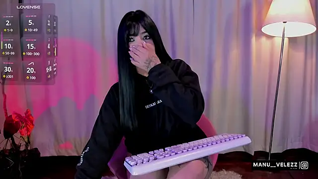 Snapshot of Manu_Velez chatting on February 27, 2026, 8:14 am Manu Velez online show from February 27, 2026, 8:14 am