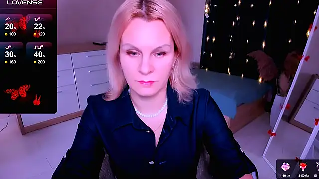 Snapshot of Louisa_Bay chatting on January 25, 2025, 7:49 am Louisa Bay online show from January 25, 2025, 7:49 am