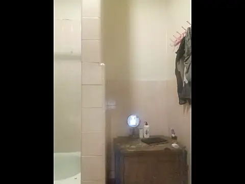 DevinToore online show from March 26, 2026, 1:04 am