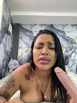 Snapshot of KatalinnaBrown chatting on May 21, 2026, 4:26 pm KatalinnaBrown online show from May 21, 2026, 4:26 pm