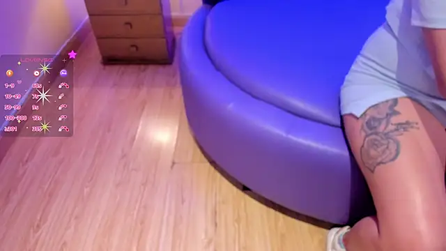 InnaraRoy online show from January 11, 2025, 7:38 pm