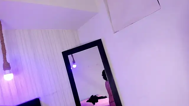 miku katsuragi online show from October 4, 2025, 4:14 am