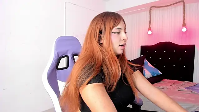 miku katsuragi online show from October 25, 2025, 4:22 am