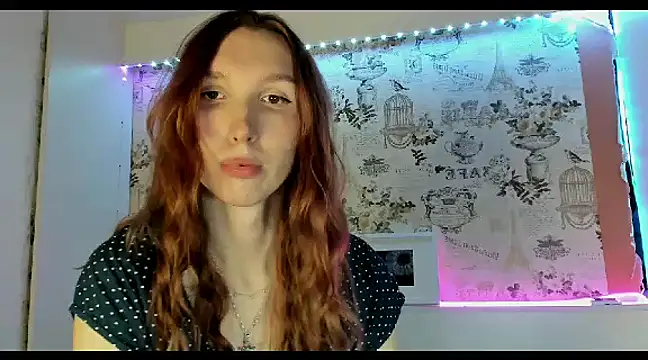 LisaIcon online show from January 20, 2025, 1:00 pm