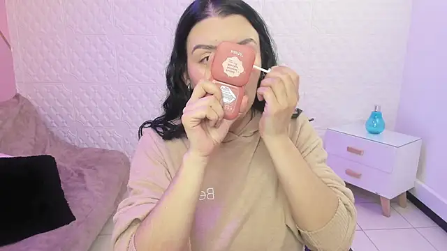 Violetaa diazz online show from September 25, 2025, 9:10 pm