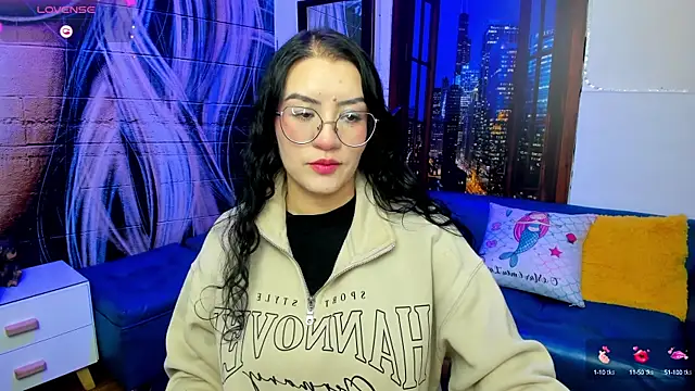 Violetaa diazz online show from March 11, 2025, 8:09 pm