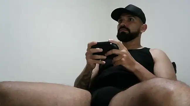 Snapshot of wilder__grey chatting on January 14, 2025, 8:37 pm wilder grey online show from January 14, 2025, 8:37 pm
