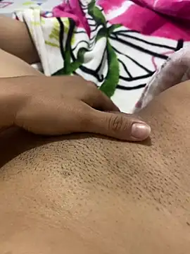 ANYLU19 online show from December 29, 2024, 3:56 pm