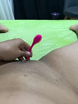 ANYLU19 online show from February 5, 2025, 3:02 am