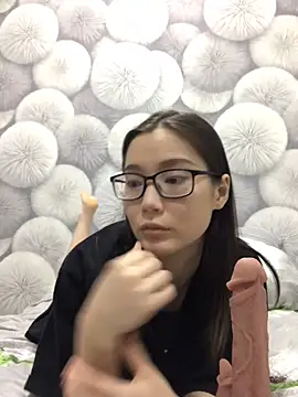 Milka23 online show from February 21, 2025, 3:10 pm