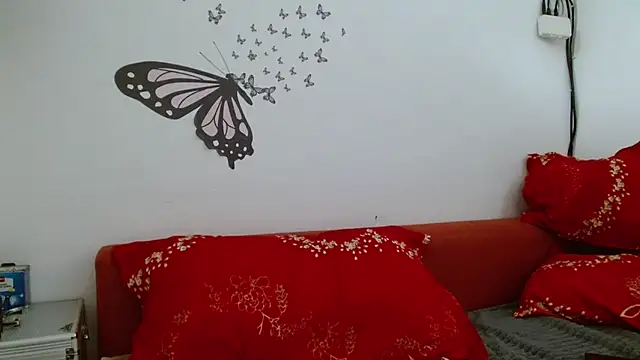 LadyHellene online show from November 8, 2025, 6:28 am