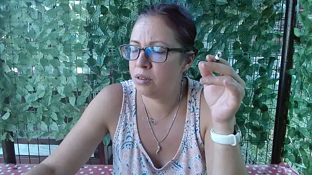 Snapshot of LadyHellene chatting on August 8, 2026, 5:36 am LadyHellene online show from August 8, 2026, 5:36 am