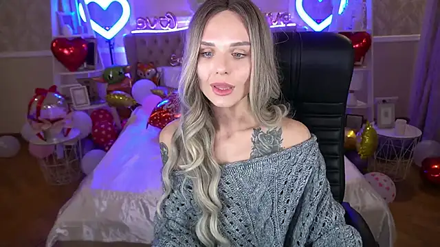 Snapshot of KiraGrayy chatting on February 21, 2025, 5:09 pm KiraGrayy online show from February 21, 2025, 5:09 pm