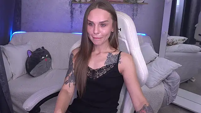 Snapshot of KiraGrayy chatting on November 26, 2025, 6:46 am KiraGrayy online show from November 26, 2025, 6:46 am