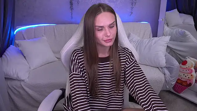 Snapshot of KiraGrayy chatting on November 15, 2025, 1:59 pm KiraGrayy online show from November 15, 2025, 1:59 pm