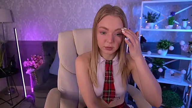 EmilySunshineS online show from September 10, 2025, 6:56 am