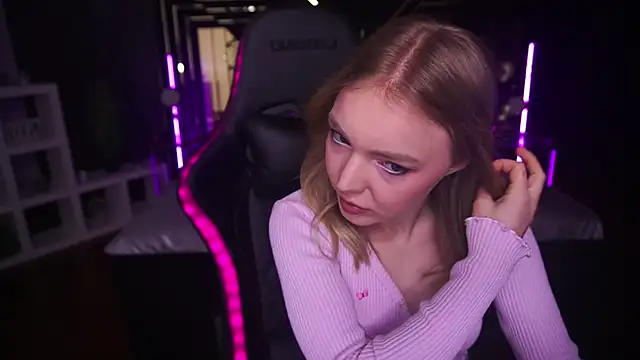 EmilySunshineS online show from March 20, 2025, 9:46 pm