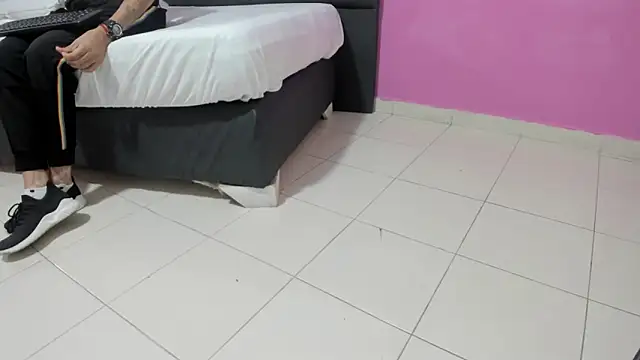  candy jade  online show from February 20, 2026, 10:28 am