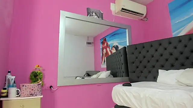  candy jade  online show from March 19, 2026, 11:32 am