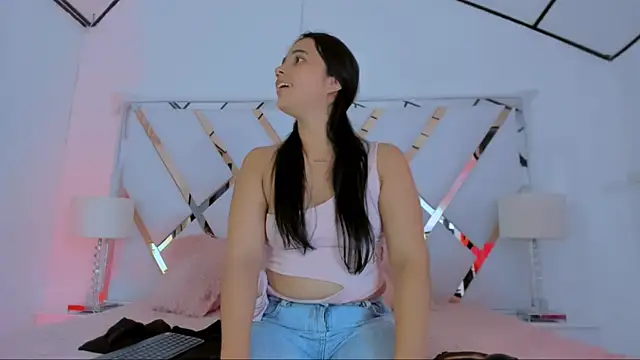 naughty  sara online show from March 7, 2025, 6:00 pm