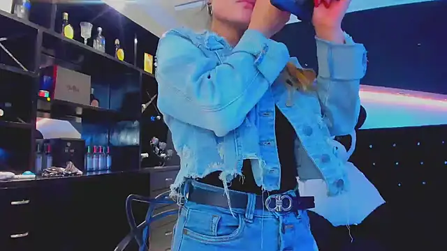 Coral Gibson online show from March 14, 2025, 12:51 pm